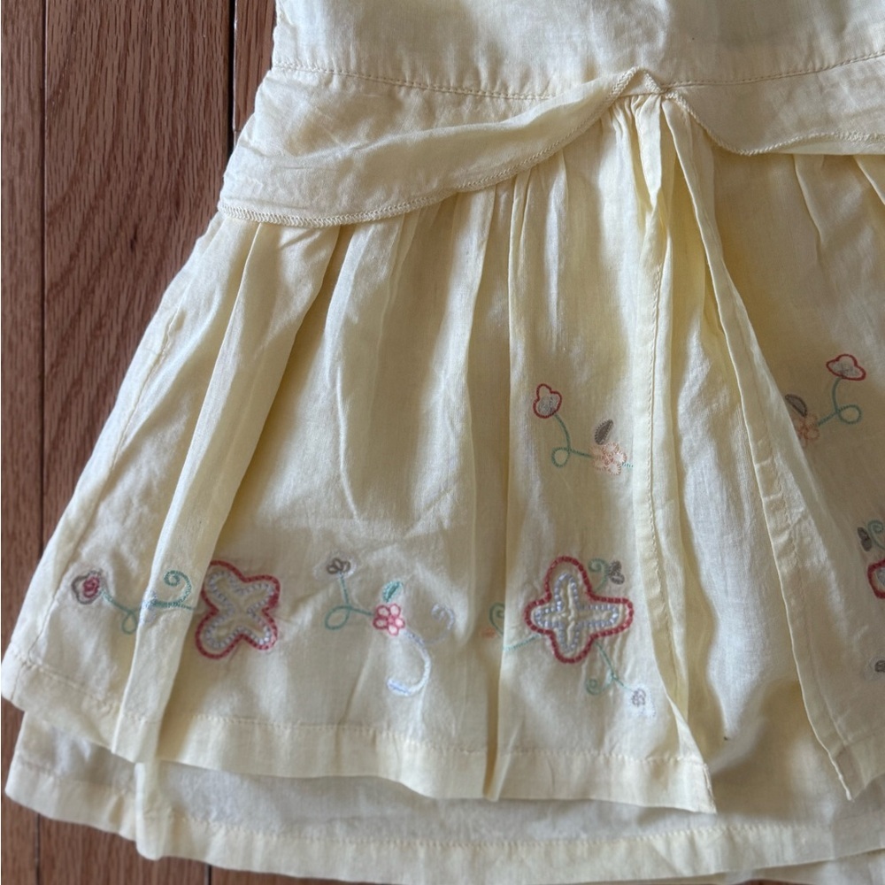 Vintage Prémaman Baby Dress – 3 Months – Soft Yellow with Lace Trim 💛 - Picture 2 of 4